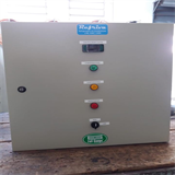 Montagem de quadros elétricos específicos para cada obra.
